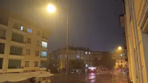Sağanak yağmur Konya'yı etkisi altına aldı: Bazı yerleri su bastı