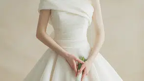 İkinci el gelinlik mi ucuz orijinal gelinlik mi: Düğün günü muhteşem görünmenin sırrı