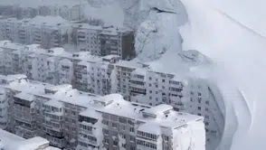 Amerika'da beyaz felaket: Kış fırtınası hayatı felç etti