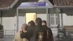 70 yaşındaki dedeye 30 yaşındaki kadından "altın" çalım: "Seninle evleneceğim" dedi
