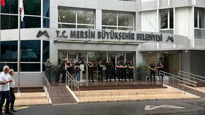Mersin’de 3 belediyeye yolsuzluk operasyonu: Vahap Seçer dahil 59 gözaltı