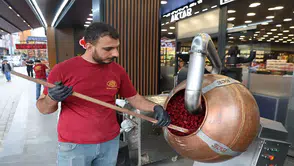 Cevizli şekerin ardından vişnelisi yapıldı