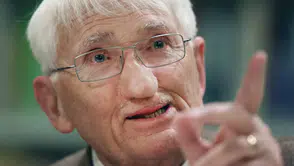 Ünlü düşünür ve eleştirel yaklaşımın büyük ismi Habermas hayatını kaybetti