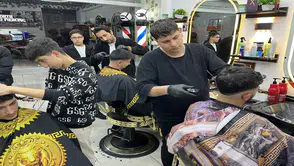 Bayram namazına kadar kesecekler: Berberler bayram tıraşı için 24 saat mesaide