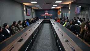 Konya'da Kadınlar Günü coşkusu: Müdür Yüksek teşkilat ile buluştu