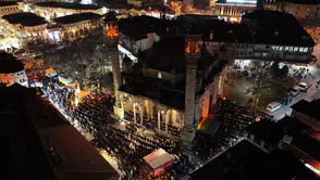 Konya'da Kadir Gecesi idrak edildi: Cemaat camilere sığmadı