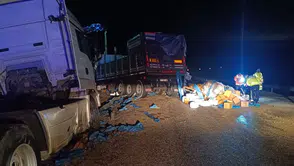 Konya'nın tehlikeli yolunda yine kaza: Yol güçlükle açıldı