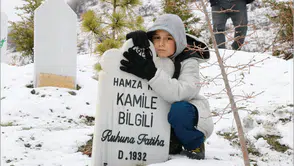 Konya'da gelenek bozulmadı: Kar altında vefa buluşması yaşandı