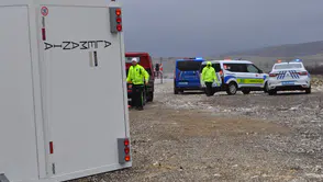 Alman turistler Konya yolunda kaza yaptı: Ortalık savaş alanına döndü