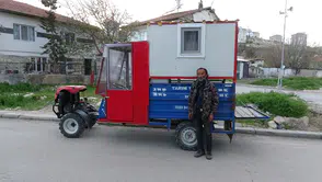 Kemal Sunal'ın "Gülen Adam" filmi gerçek oldu: Kiralık ev bulamadı