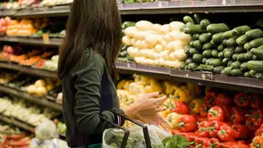 Meyve sebzede soygun düzeni mi: Bakanlık ifşa etti tarlada 50, rafta 250