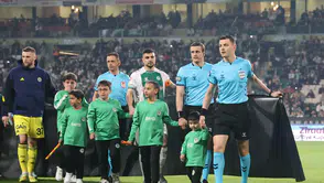 Konyaspor-Fenerbahçe maçının seremonisinde DMD farkındalığı