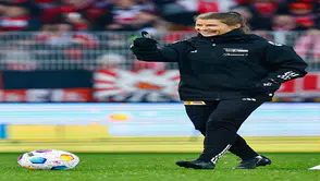 Bundesliga'nın ilk kadın teknik direktörü Marie-Louise Eta oldu