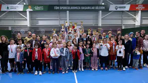 Karatay'da dev turnuva sona erdi: Kortların şampiyonları belli oldu