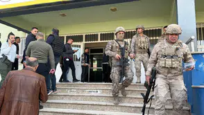 Şanlıurfa'da korkunç olay: Okula girer girmez sıkmaya başladı