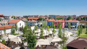 Konya'nın kalbinde sezon açıldı: Suriçi'nin Avlu'sunda hayat var