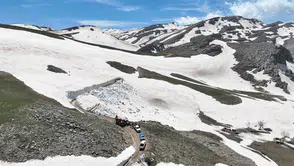 Konya'nın yanı başına ilk kez bu kadar kar yağdı: Yollar açılıyor
