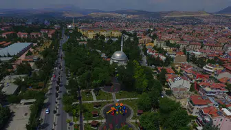 Konya'da yeni eğitim dönemi öncesi park yasağı geldi. 3 cadde işaretlendi