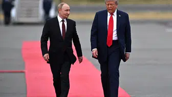 Alaska zirvesinin şifreleri: Kırmızı halı, belirsizlik ve Putin’in dönüşü