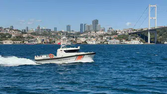 İstanbul Boğazı'nda herkes Rus yüzücü Nikolai Svechnikov'u arıyor