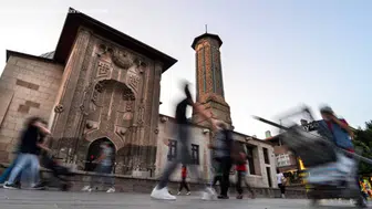 Konya’da binlerce kişi önünden geçiyor: Şaheser ne zaman açılacak?