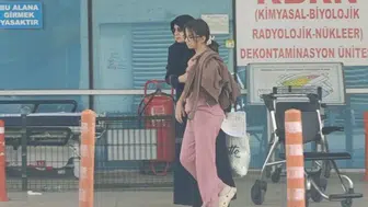 "Yemez olaydık": Düğünde tavuk pilav yediler