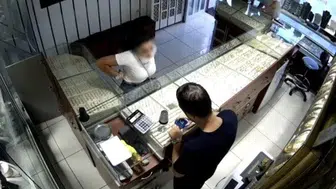 Bu da QR'lı dolandırıcılık, hem de arkadaşını