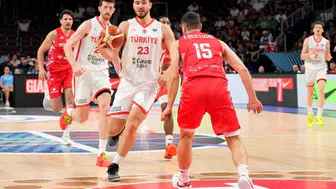12 Dev Adam tarih yazdı: Milliler, EuroBasket'te yarı finalde!
