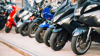 İstanbul Valiliği'nden motosiklet genelgesi: Kaldırıma park yasak, trafiğe kapalı alanlara giriş yok