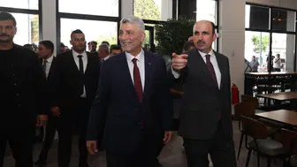 Bakan Bolat, Konya Büyükşehir'in Gençlik Merkezi'ni ziyaret etti