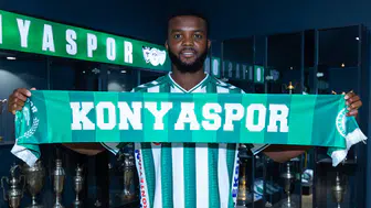 Konyaspor'da imza atıldı: Awaziem formayı giydi