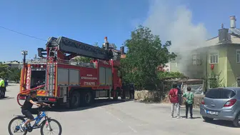 Konya'da evde yangın çıktı, kilitli kalan 5 çocuk kurtarıldı
