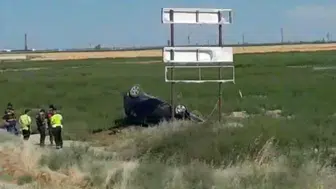 Konya'da kontrolden çıkan otomobil takla attı: 1 yaralı