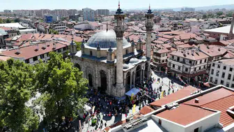 Konya'daki esnafları canından bezdirdiler: Kapı kapı dolaşıp para topluyorlar