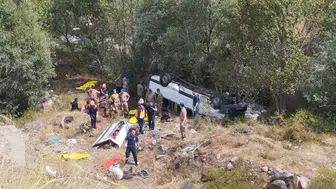 Suşehri'nde feci kaza! 4 kişi öldü, 4'ü ağır 10 kişiyi yaralandı