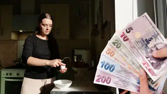 Milyonlarca ev kadınına müjdeli haber: Emeklilikleri için o büyük adım atıldı