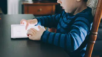 Yaş nasıl tespit edilecek: Çocuklara dönük sosyal medya yasağı