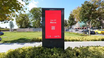 81 ilde milyonlar gördü merak etti: O bilboardların sırrı anlaşıldı