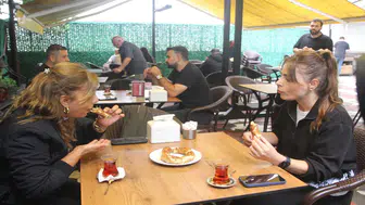 Bu da oldu: Hamsili simit masalarda