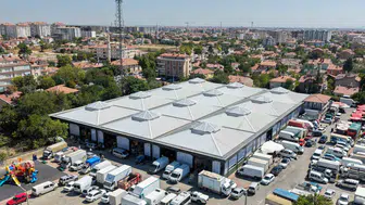 Konya'nın kalabalık semtindeki pazar alanı baştan aşağı yenilendi
