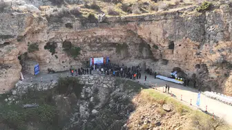 Konya’da mağaranın kapısı aralandı: Hazine değerinde ürün çıktı