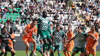Konya’da tatsız, tuzsuz, golsüz maç: Konyaspor ile Başakşehir yenişemedi