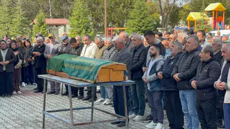 Manisa'daki otobüs kazasında ölen yolcuya Konya'da veda