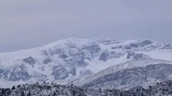 Konya’nın meşhur geçidinde lapa lapa kar yağıyor