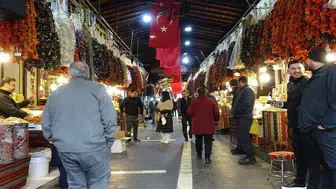 Yurt genelinde esnaf bayram hazırlığına başladı