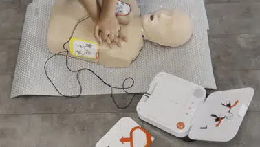 Kalp krizlerine hızlı müdahale: AVM, stat ve iş yerlerine 'şok cihazı' şartı