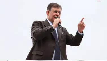 CHP'de İzmir depremi: Başkan Cemil Tugay CHP'den istifa etti