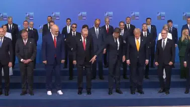 Doğru kombin nasıl yapılır: NATO aile fotoğrafında ayakkabı krizi