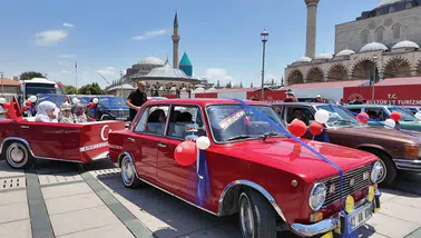 Konya’da 530 yıllık vakfın geleneği yaşatıldı: 30 çocuk için sünnet şöleni