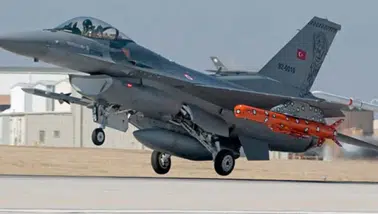F-16'lar neden bu kadar sık düşüyor: Komplo teorileri ve gerçekler